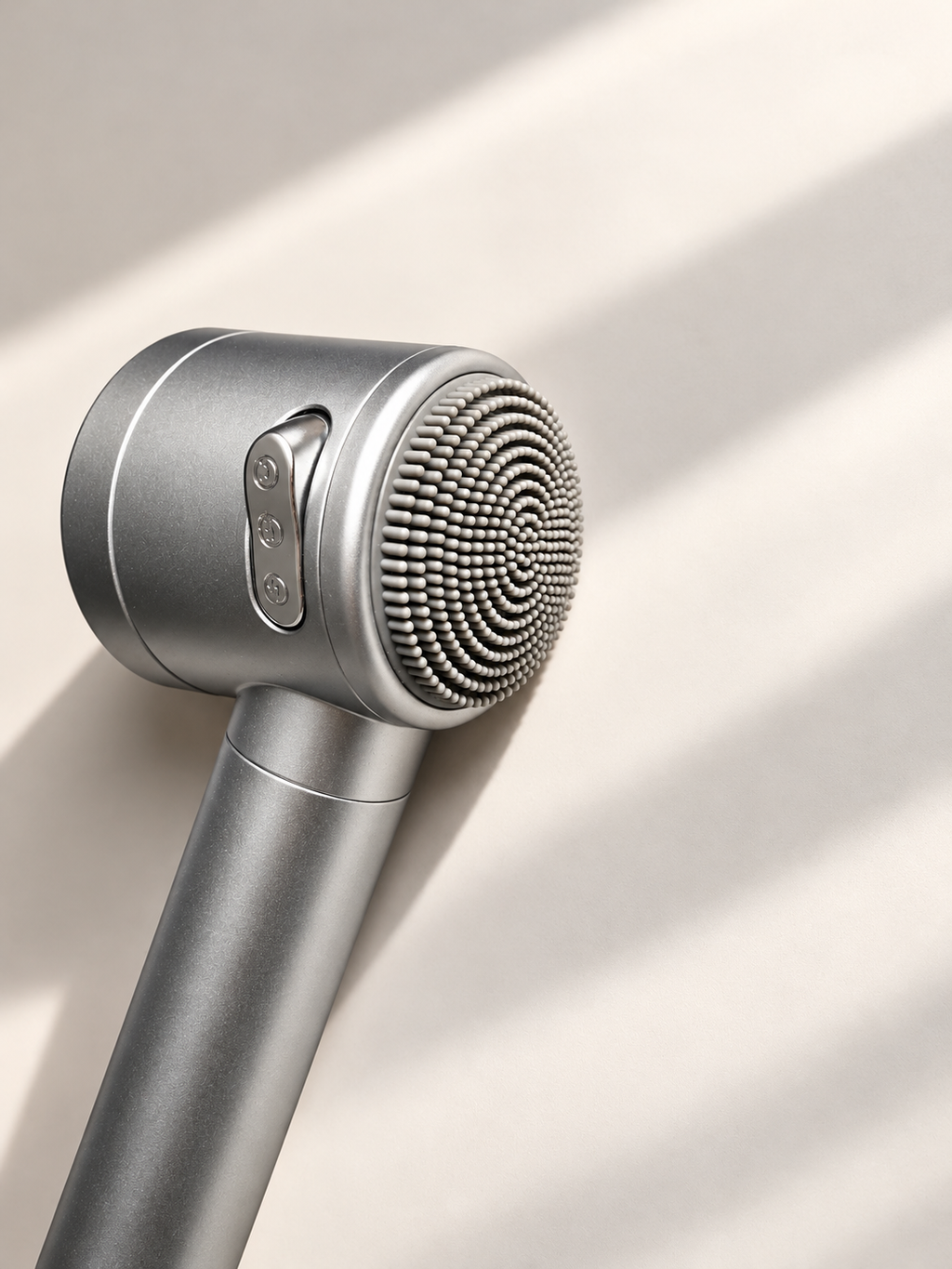 CLEAU Filtered Shower Head Activated Carbon Filter with Collagen + Hyaluronic Acid – Chrome