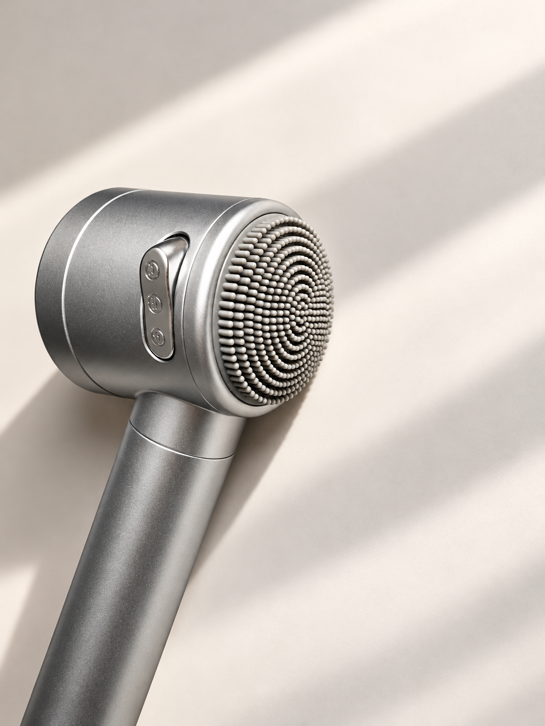 CLEAU Filtered Shower Head Activated Carbon Filter with Collagen + Hyaluronic Acid – Chrome